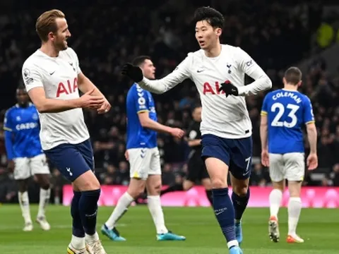 Kết quả Ngoại hạng Anh 15/10: Cuộc đua 'tam mã' lộ diện, Leicester vào thảm cảnh