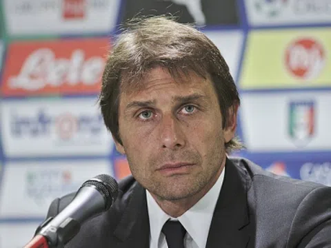 HLV Antonio Conte: 'Chúng tôi vẫn cần cải thiện bản thân'