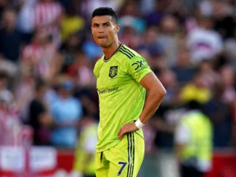 'Ronaldo vô cùng hối hận vì đã trở lại MU'