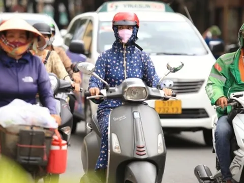 Cảnh báo nắng nóng ở Bắc và Trung Bộ trước khi mưa dông diện rộng