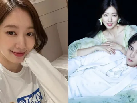 Mẹ bỉm sữa Park Shin Hye lần hiếm hoi lộ diện, nhan sắc 'fullface' hậu sinh nở gây ngỡ ngàng