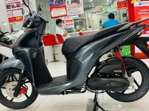 HOT: Honda Vision lại giảm giá không phanh, cán mốc hơn 28 triệu đồng 