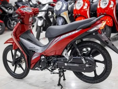 Xe máy Honda Wave 110i Thái Lan giảm 4 triệu đồng, chỉ từ 30 triệu đồng gây sốt