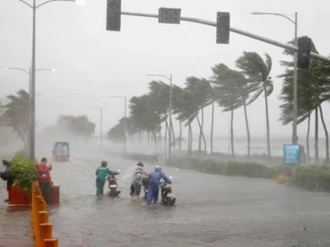 Mưa bão nhiều hơn mọi năm, miền Trung đối diện nguy cơ bão chồng bão, lũ chồng lũ như năm 2020