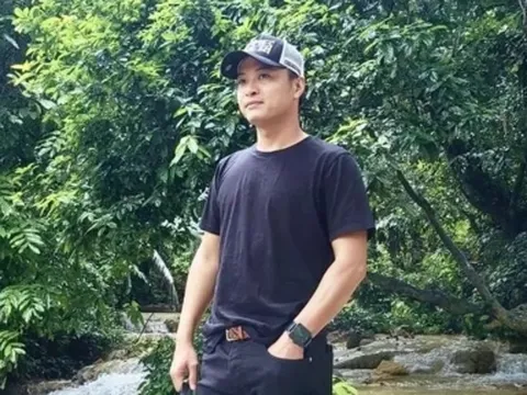 Hồng Đăng mặt buồn rười rượi, công khai nói triết lý giữa lúc Luật sư ở Tây Ban Nha đang làm việc? 