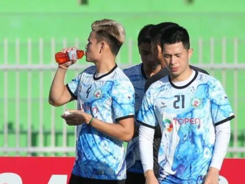 Cầu thủ Bình Định sử dụng loại nước uống gì để nâng cao thể lực?