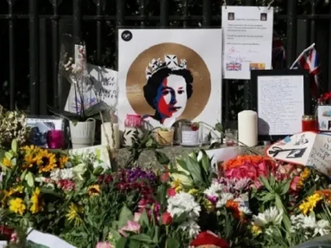 10 ngày quốc tang chính thức Nữ hoàng Elizabeth II