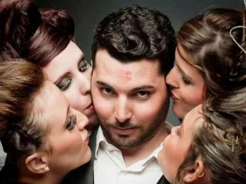 Top 3 con giáp nam khi nghèo rất tử tế, có tiền vào dễ đổ đốn, phản bội vợ con