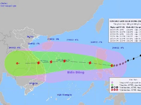 Bão Noru tiệm cận mức siêu bão, lao phi mã về phía miền Trung