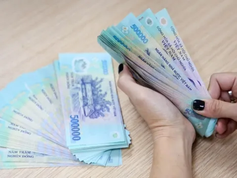 NÓNG: 3 chính sách mới về bảo hiểm, lao động và công chức trong năm 2022