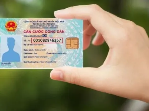 Thẻ CCCD gắn chip bị sai ngày tháng năm sinh thì người dân cần làm gì?