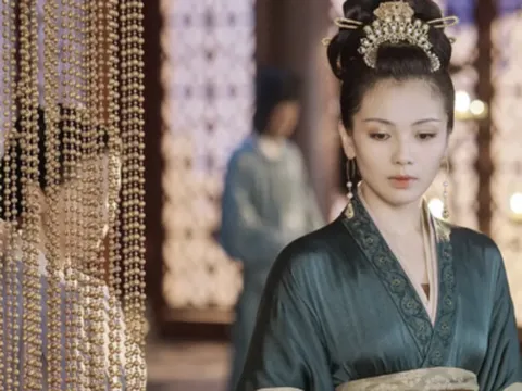 Vén màn bí ẩn: Vị hoàng hậu duy nhất trong lịch sử dám thẳng tay tát vào mặt hoàng đế là ai?