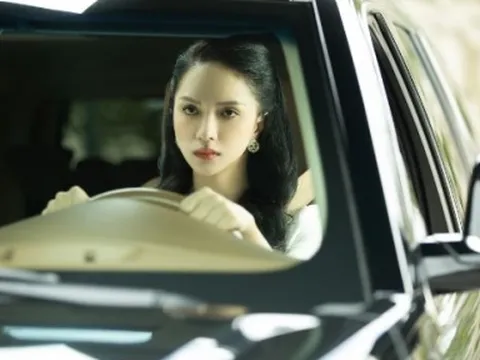 Hương Giang vừa mới tung MV Em Buông, nghe giọng hát dân tình chỉ muốn 'buông hẳn'