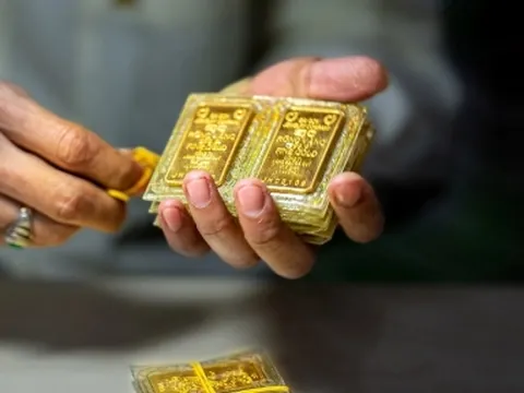 Giá vàng hôm nay 15/10: Vàng tụt giảm sâu giữa bối cảnh lạm phát tăng cao 