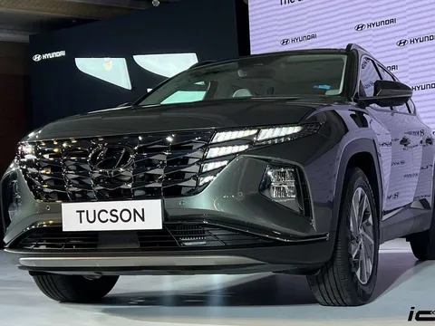 Hyundai Tucson 2022 mới gây bão với giá dự kiến 735 triệu đồng làm Honda CR-V và Mazda CX-5 suy sụp