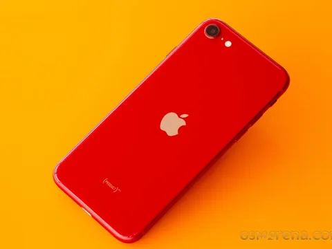 Giá iPhone SE 2022 tháng 8/2022: Chưa đến 10 triệu đồng, mạnh như iPhone 13