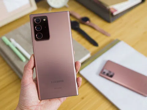 Giá Galaxy Note 20 Ultra tháng 8 giảm ‘kỷ lục’ tới 14 triệu, chạm mốc 19 triệu ‘hạ gục’ iPhone 12