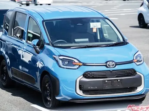 Mẫu MPV giá 333 triệu thế chỗ Toyota Veloz Cross chốt lịch ra mắt, thiết kế so kè Mitsubishi Xpander