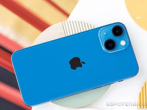 Giá iPhone 13 Mini tháng 8/2022: Giảm thấp sập sàn, rẻ nhất nhì thế giới, cấu hình vượt tầm giá