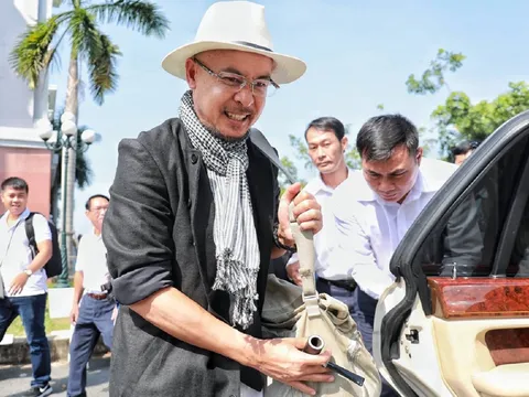 Bị 'ngó lơ', 'người tình bạc tỷ' của ông Đặng Lê Nguyên Vũ gặp phải sự cố 'khó đỡ'