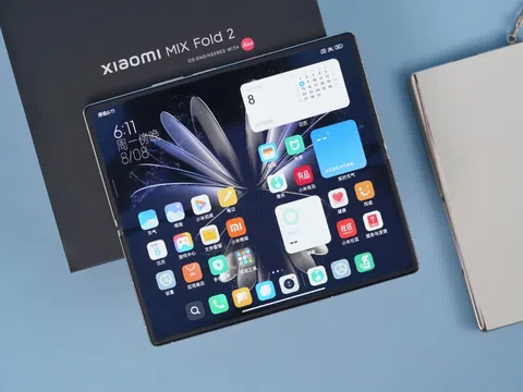 Mở hộp, trên tay Xiaomi MIX Fold 2: Smartphone màn gập mỏng nhất thế giới đe nẹt Galaxy Z Fold4