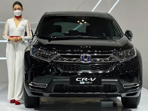 Honda CR-V e:HEV 2022 bản tiết kiệm xăng bất ngờ lộ diện, cận cảnh diện mạo thực tế đẹp mê mẩn