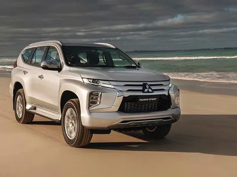 Giá lăn bánh Mitsubishi Pajero Sport tháng 8/2022 khiến Hyundai Santa Fe, Toyota Fortuner sửng sốt