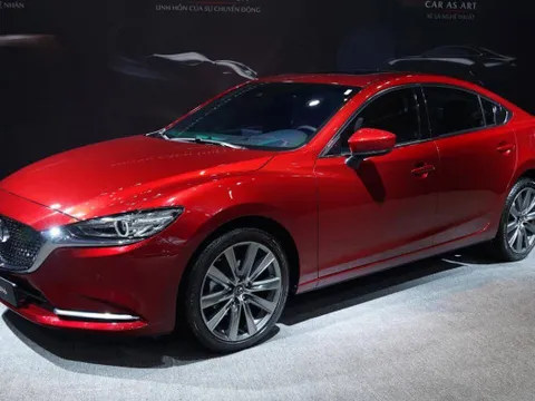 Toyota Camry và Kia K5 ‘ngất lịm’ vì đại lý bất ngờ tung ưu đãi lên tới hơn 70 triệu đồng cho Mazda6