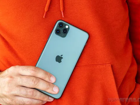 Khách Việt đổ đứ đừ trước giá iPhone 11 Pro Max ngày càng rẻ, dùng lâu dài ổn, áp đảo cả iPhone 13