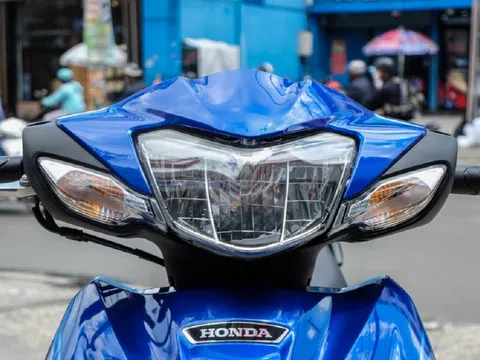 Khách Việt tranh cãi về mẫu xe giá ngang Honda SH 2022 mới về đại lý, kẻ khen người chê vì lý do này