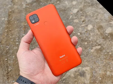 Giá đập hộp Xiaomi Redmi 9C: Rẻ ngất ngây trái tim khách Việt, RAM to màn lớn đá bay Nokia C30