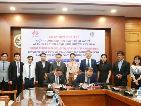 Huawei ký kết hợp tác đào tạo nhân tài số cùng 2 trường đại học tại Việt Nam