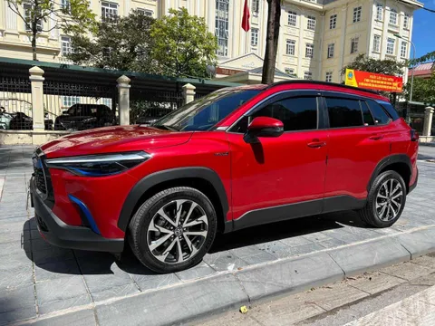 Chiếc Toyota Corolla Cross 2022 mới rao bán giá rẻ khó tin, cơ hội tậu xe cực ngon cho khách Việt