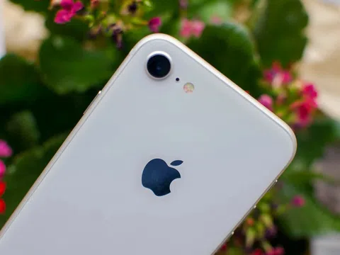 Giá iPhone 8 tháng 9/2022: Nhỏ nhưng có võ, giá rẻ bằng 1/10 iPhone 14 Pro Max vẫn có iOS 16 mới