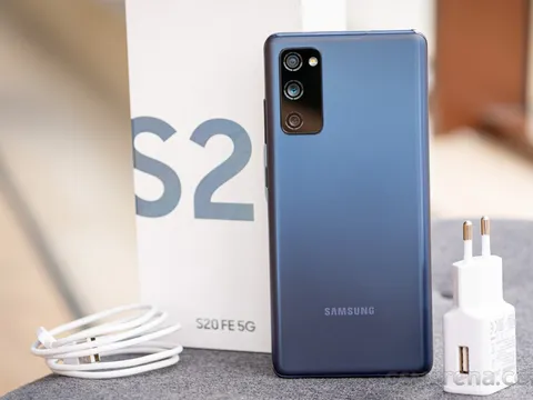Giá Samsung Galaxy S20 FE tháng 9/2022: Siêu phẩm cao cấp khó lỗi thời với mức giá 'nhỏ xíu'