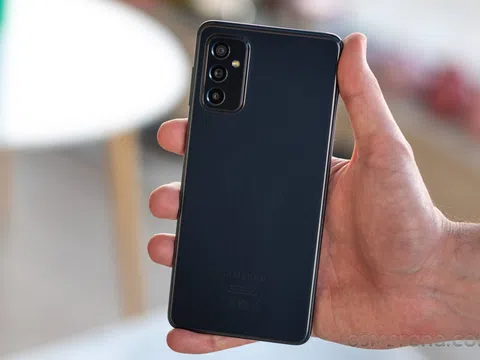 ‘Kẻ khuấy đảo’ tầm trung Galaxy M52 giảm kịch sàn, chỉ còn hơn 7 triệu ‘hạ gục’ Redmi Note 11 Pro 5G