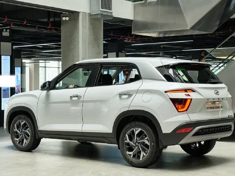 Hyundai Creta tiếp tục giảm giá mạnh tay xuống chỉ còn 608 triệu, hứa hẹn 'làm khó' Kia Seltos