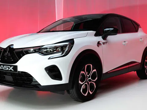 Mitsubishi ra mắt ác mộng của Honda CR-V: Thiết kế lu mờ Hyundai Tucson, trang bị áp đảo Mazda CX-5