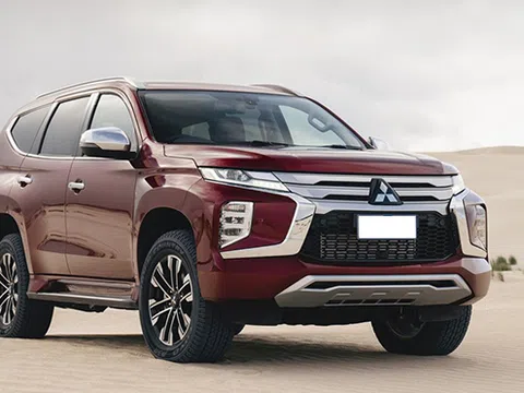 Giá xe Mitsubishi Pajero Sport lăn bánh tháng 9/2022: Ưu đãi khủng, đe doạ hất cẳng Toyota Fortuner