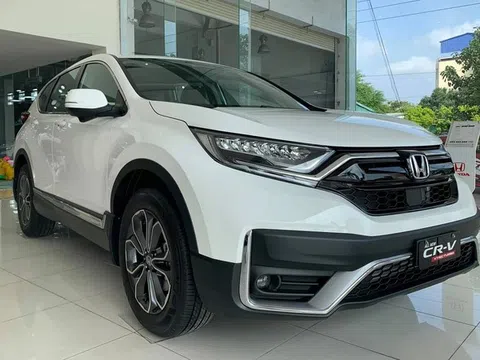 Honda CR-V 2022 giảm giá sập sàn đến 78 triệu đồng: Mazda CX-5 Hyundai Tucson không kịp trở tay