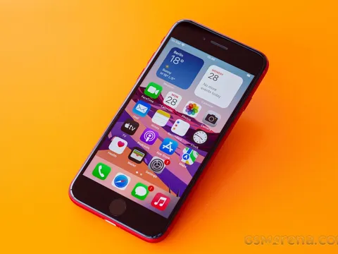 iPhone SE 2022 chốt giá 10 triệu, cấu hình mạnh ngang iPhone 13 Pro Max