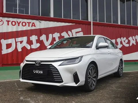 Toyota Vios 2023 ra mắt với giá 491 triệu, trang bị làm khó loạt đối thủ
