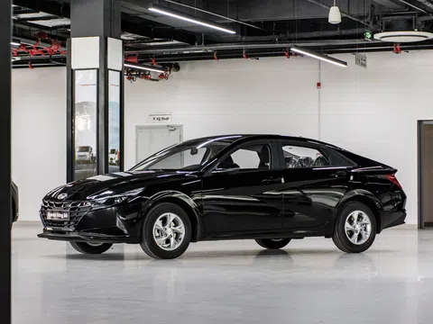 Vì sao nên mua Hyundai Elantra bản rẻ nhất: Giá 'ngon' và hơn thế nữa