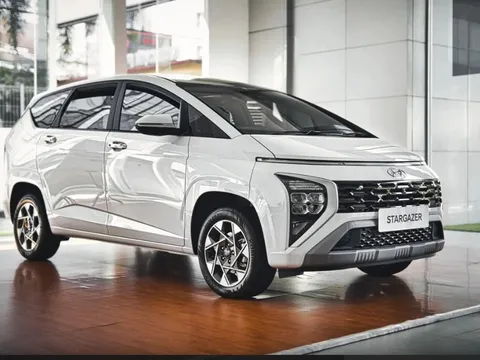 Siêu phẩm MPV Hyundai lộ diện tại Việt Nam, đe doạ Mitsubishi Xpander