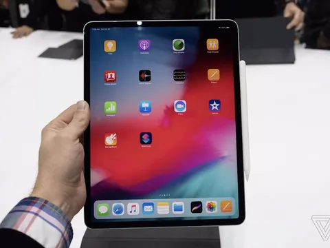 Giá iPad Pro 2018 tháng 10, phần cứng ngon, giá rẻ hơn iPad Gen 10 mới