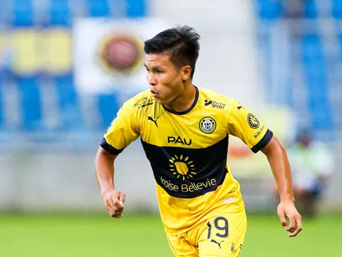 Tròn 1 tháng, Quang Hải ‘mất tích’ trong màu áo Pau FC