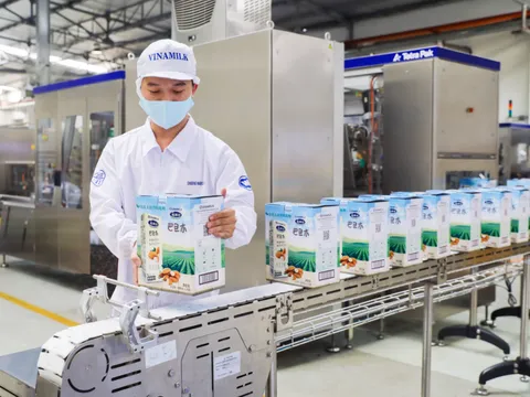 Với 13 nhà máy hiện đại, Vinamilk hiện có thể sản xuất hơn 28 triệu hộp sữa nước mỗi ngày