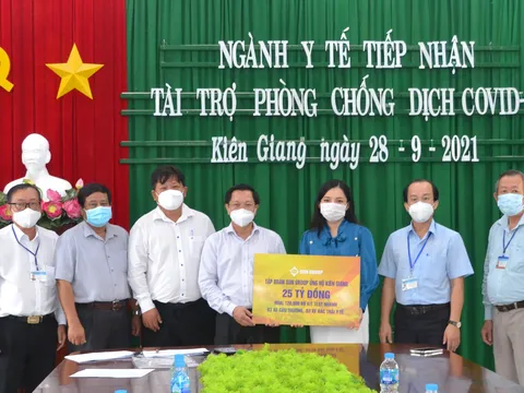 Sun Group trao tặng gói hỗ trợ đợt 3 trị giá 25 tỷ đồng, tiếp sức Kiên Giang chống dịch, đón khách tới Phú Quốc