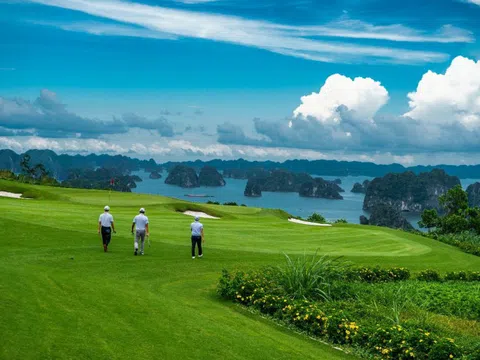 Chơi golf bên vịnh biển đẹp nhất Châu Á: Hội nghiện golf không thể bỏ qua