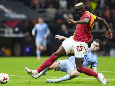 Điểm nhấn Galatasaray 3-2 Tottenham: Đẳng cấp Osimhen; Kinh dị 28 cú sút